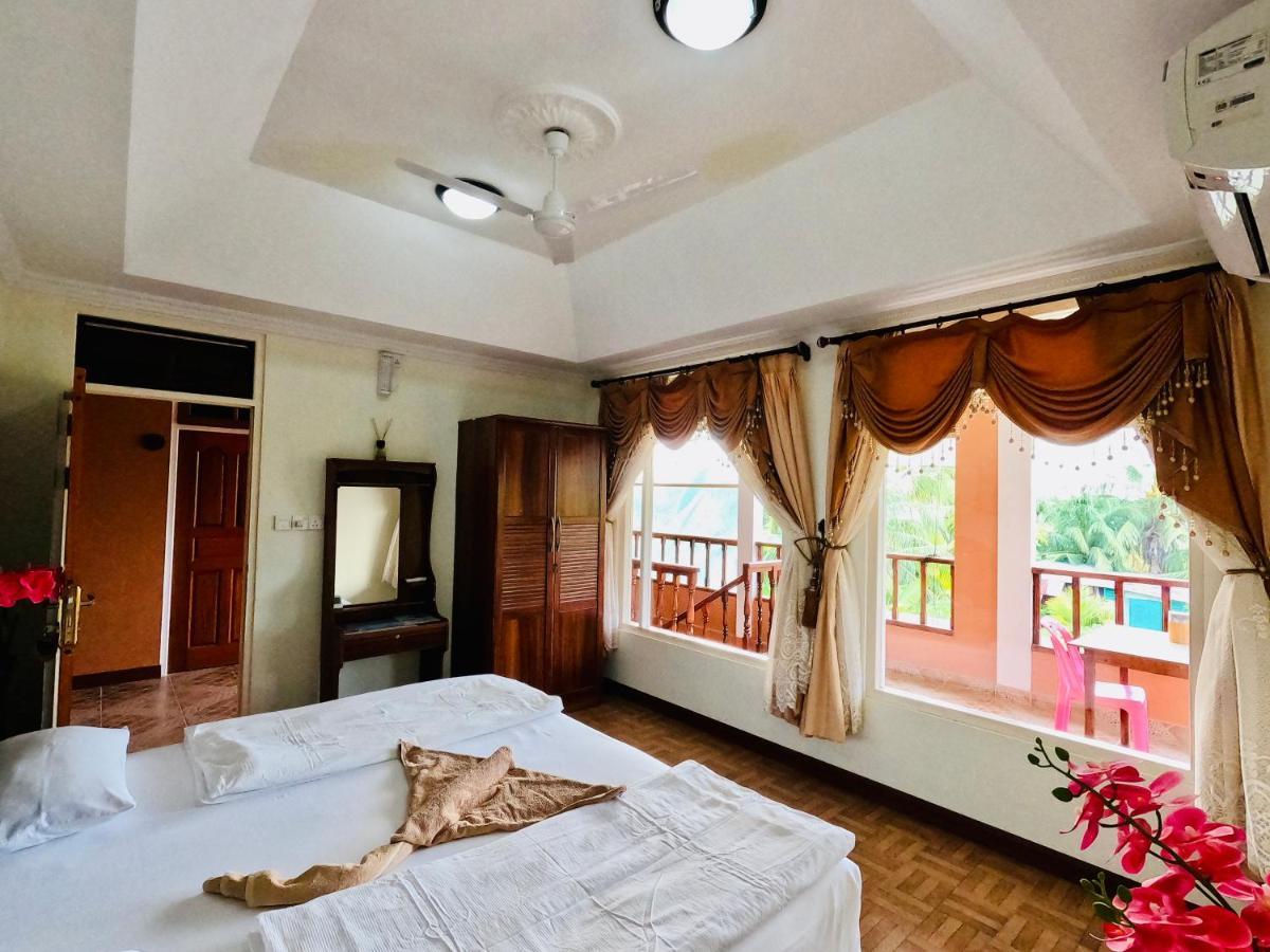 Shamar Guesthouse & Dive Maamigili Island Exterior photo