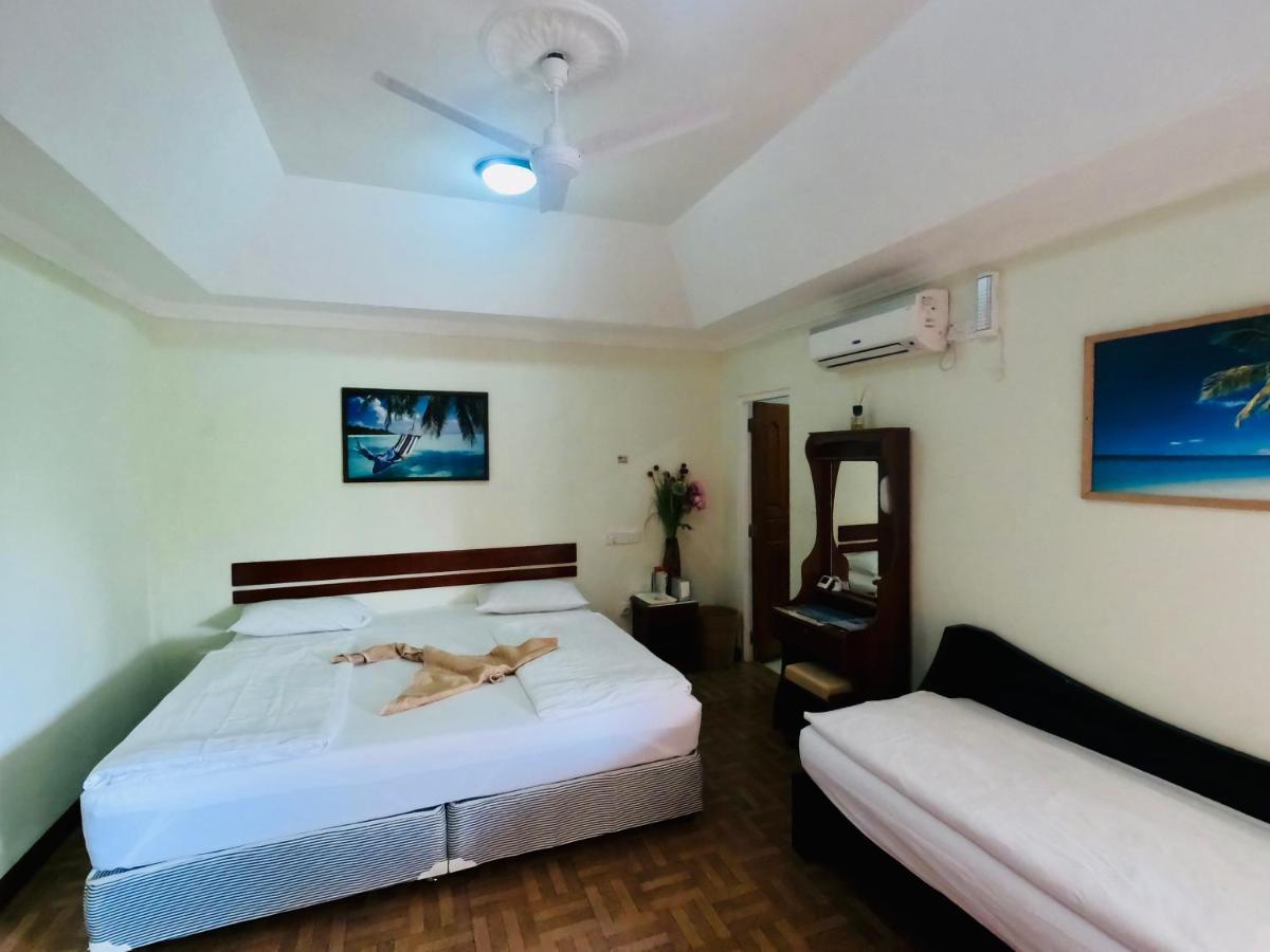 Shamar Guesthouse & Dive Maamigili Island Exterior photo